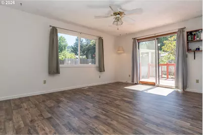 3085 W Shasta Ave, Roseburg, OR 97471 - Photo 15