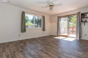 3085 W Shasta Ave, Roseburg, OR 97471 - Photo 15