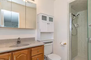 3085 W Shasta Ave, Roseburg, OR 97471 - Photo 21