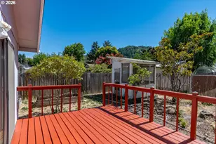 3085 W Shasta Ave, Roseburg, OR 97471 - Photo 33