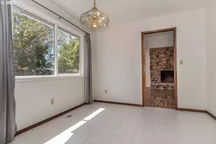3085 W Shasta Ave, Roseburg, OR 97471 - Photo 7