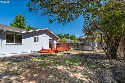 3085 W Shasta Ave, Roseburg, OR 97471 - Photo 37