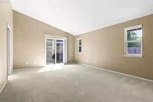 2596 Jamestown St, Woodburn, OR 97071 - Photo 5