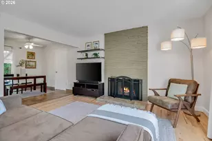 1310 SE 114th Ave, Portland, OR 97216 - Photo 5