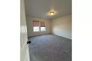 2428 SW Kalama Ave, Redmond, OR 97756 - Photo 15