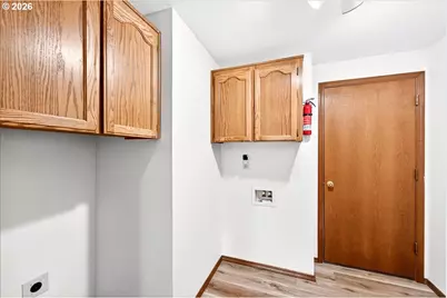 1395 SE 64th Ct, Hillsboro, OR 97123 - Photo 31