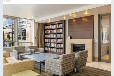 836 S Curry St #1306, Portland, OR 97239 - Photo 5