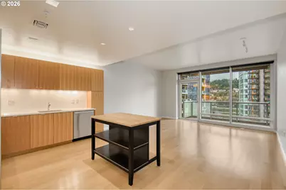 836 S Curry St #1306, Portland, OR 97239 - Photo 9