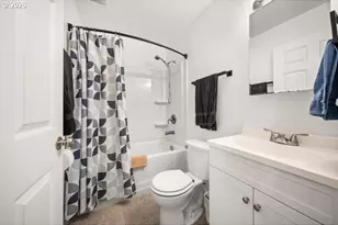 1677 25th St, Florence, OR 97439 - Photo 13