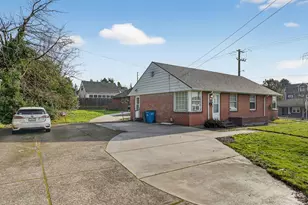 914 W 39th St, Vancouver, WA 98660 - Photo 3