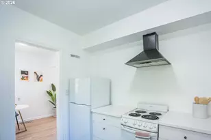 305 NE 26th Ave, Portland, OR 97232 - Photo 17