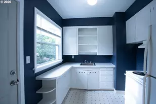305 NE 26th Ave, Portland, OR 97232 - Photo 29