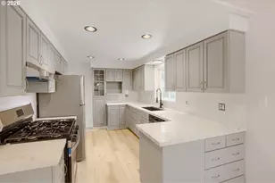 11925 SW Faircrest St, Portland, OR 97225 - Photo 9