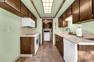 3702 NE 45th St, Vancouver, WA 98661 - Photo 13