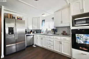 1901 SE Minter Bridge Rd, Hillsboro, OR 97123 - Photo 5