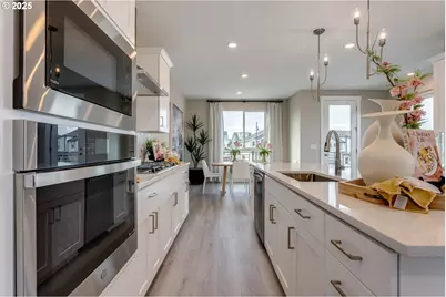 8267 SE Blanton St, Hillsboro, OR 97123 - Photo 9