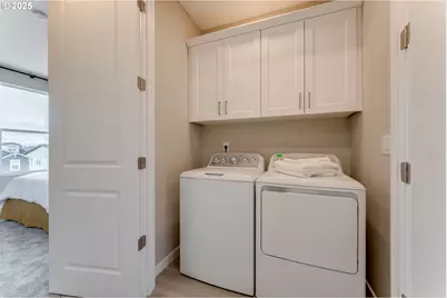 8267 SE Blanton St, Hillsboro, OR 97123 - Photo 29