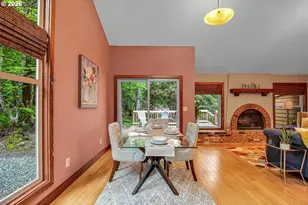 10033 SW Quail Post Rd, Portland, OR 97219 - Photo 11