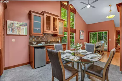 10033 SW Quail Post Rd, Portland, OR 97219 - Photo 7