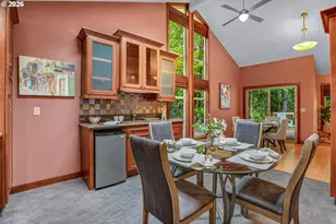 10033 SW Quail Post Rd, Portland, OR 97219 - Photo 7