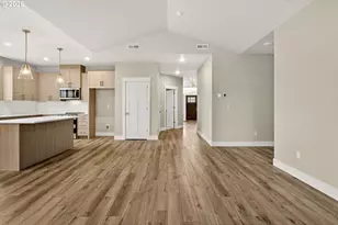 2035 E Otter Loop, La Center, WA 98629 - Photo 11