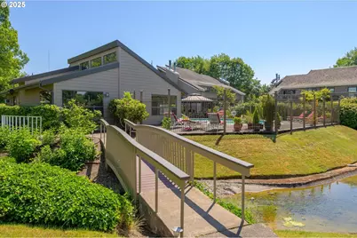 2062 Lake Isle Dr, Eugene, OR 97401 - Photo 41