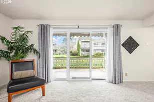 2062 Lake Isle Dr, Eugene, OR 97401 - Photo 7