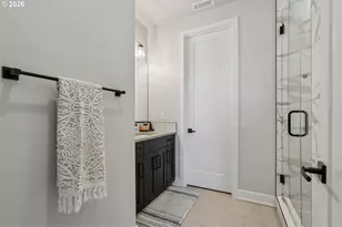 5904 SE McInnis St, Hillsboro, OR 97123 - Photo 25