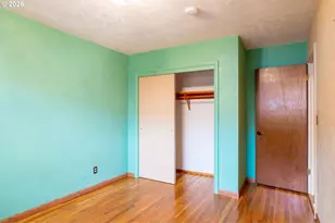425 W Maple St, Roseburg, OR 97471 - Photo 17