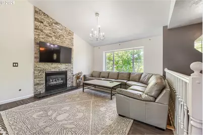 245 SE 193rd Ave, Portland, OR 97233 - Photo 3