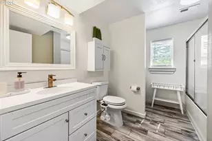 245 SE 193rd Ave, Portland, OR 97233 - Photo 11