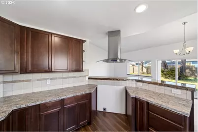 2679 Franklin Ave SW, Bandon, OR 97411 - Photo 15