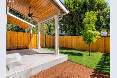 7252 SW 1st Ave, Portland, OR 97219 - Photo 3