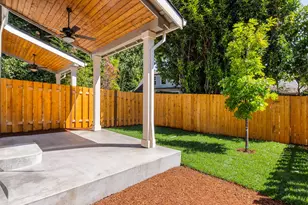 7252 SW 1st Ave, Portland, OR 97219 - Photo 3