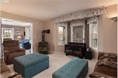 905 SW Burns Ln, Madras, OR 97741 - Photo 15