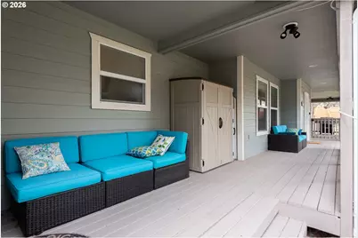 905 SW Burns Ln, Madras, OR 97741 - Photo 3