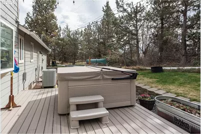 905 SW Burns Ln, Madras, OR 97741 - Photo 11