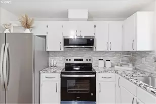 965 Sagrada Circle, Keizer, OR 97303 - Photo 11