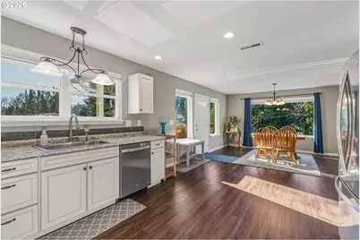 800 N 23rd Ave, Kelso, WA 98626 - Photo 5