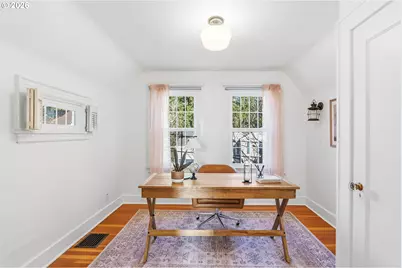 2128 SW Edgewood Rd, Portland, OR 97201 - Photo 17