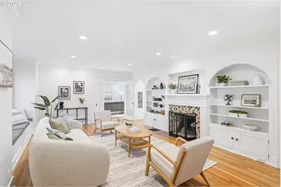 2128 SW Edgewood Rd, Portland, OR 97201 - Photo 3