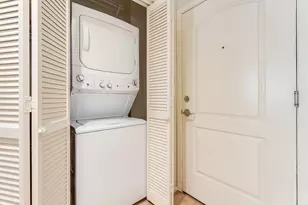 618 NW 12th Ave, Portland, OR 97209 - Photo 31