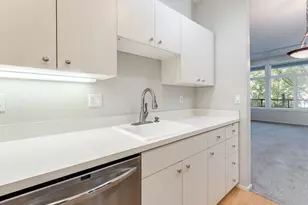 618 NW 12th Ave, Portland, OR 97209 - Photo 17