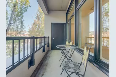 618 NW 12th Ave #306, Portland, OR 97209 - Photo 33