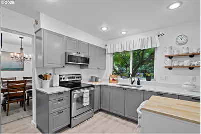 3161 NE 1st Pl, Hillsboro, OR 97124 - Photo 11