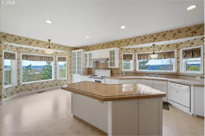 1045 Taylor Rd, Kalama, WA 98625 - Photo 17