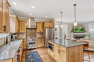 8625 N Endicott Ave, Portland, OR 97217 - Photo 9