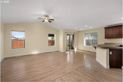 3614 Sweetwater Ave, Woodburn, OR 97071 - Photo 5