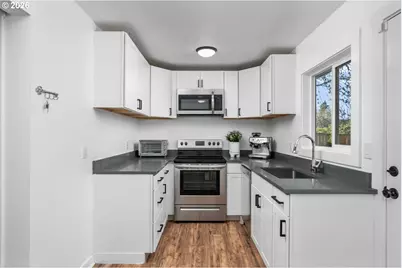 12311 SE Ramona St, Portland, OR 97236 - Photo 7