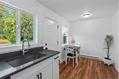 12311 SE Ramona St, Portland, OR 97236 - Photo 9